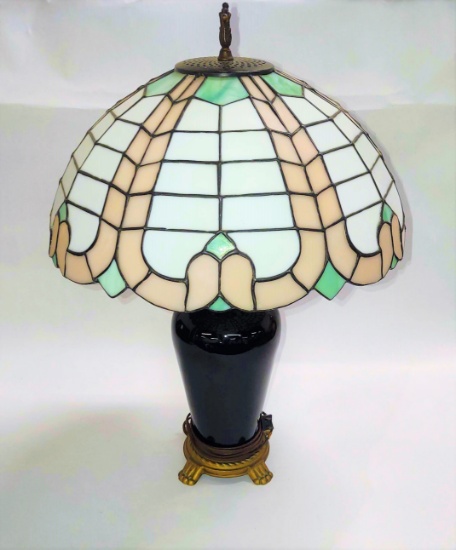 VINTAGE TIFFANY STYLE LAMP with BRASS & BLACK GLAZED BASE - PICK UP ONLY