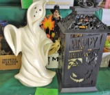 HALLOWEEN GHOST LIGHT & PLASTIC LANTERN - PICK UP ONLY