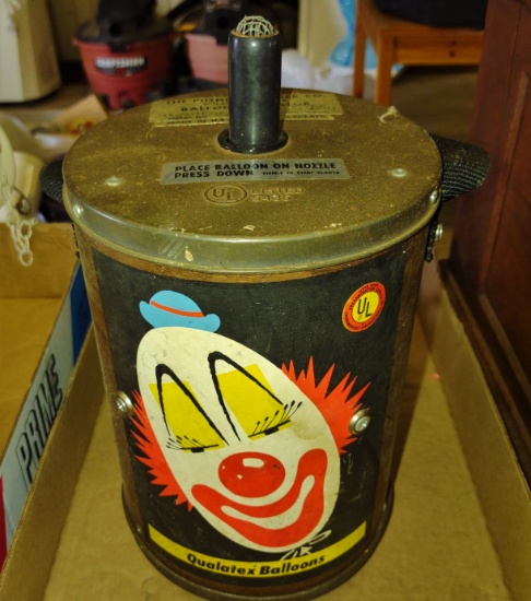 VINTAGE PIONEER RUBBER CO. BALLOON INFLATOR