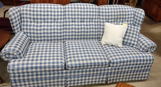 VTG COUNTRY SOFA (Few stains)- PICK UP ONLY
