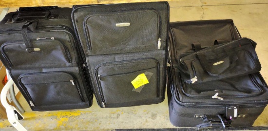 LUGGAGE -  PICK UP ONLY