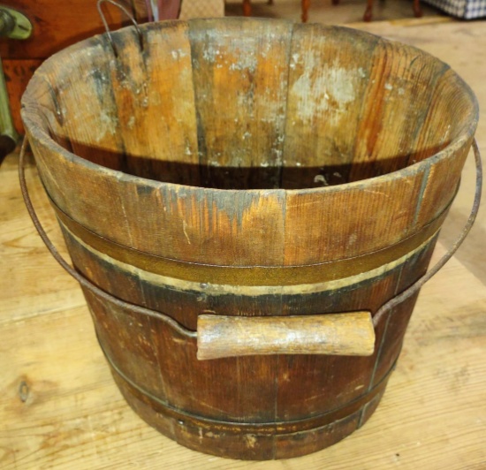 ANTIQUE BUCKET - PICK UP ONLY