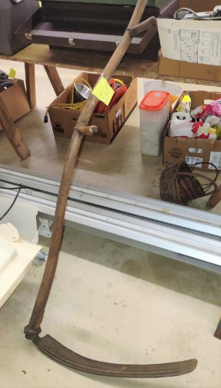 ANTIQUE SCYTHE - PICK UP ONLY