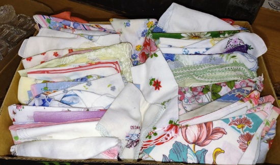 VINTAGE LADIES HANKIES
