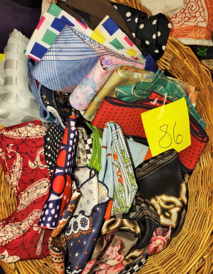 LADIES SCARVES & NECK TIES