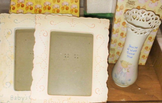 PRECIOUS MOMENTS VASE & USED FRAMES - PICK UP ONLY