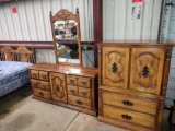 VINTAGE BEDROOM SET by DYNASTY FURNITURE CO.  - PICK UP ONLY