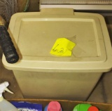SMALL TRASH CAN - PICK UP ONLY