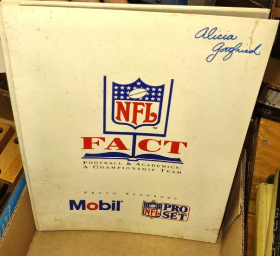 MOBIL NFL PRO SETS