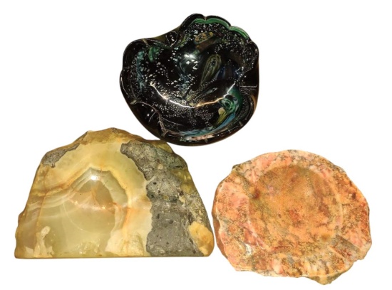 VINTAGE ASHTRAYS - PICK UP ONLY