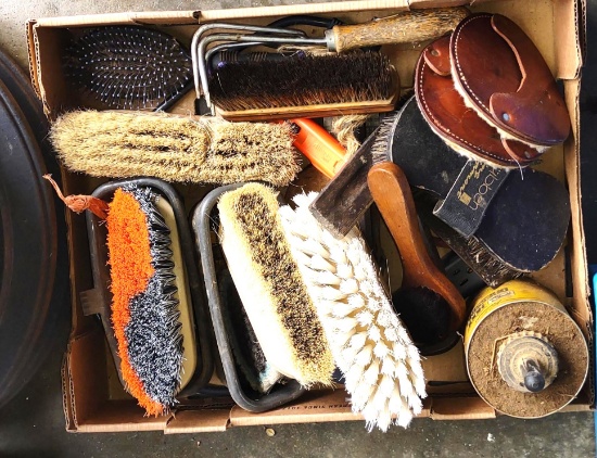 HORSE GROOMING BRUSHES, ETC. - PICK UP ONLY