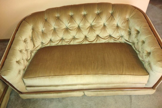 VINTAGE VELOUR TUFTED LOVE SEAT (VERY NICE CONDITION) - PICK UP ONLY