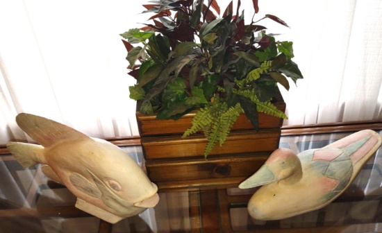 DECORATIVE ITEMS - PICK UP ONLY