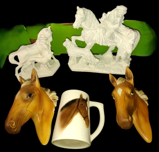 HORSE DECOR "AS IS" PICK UP ONLY