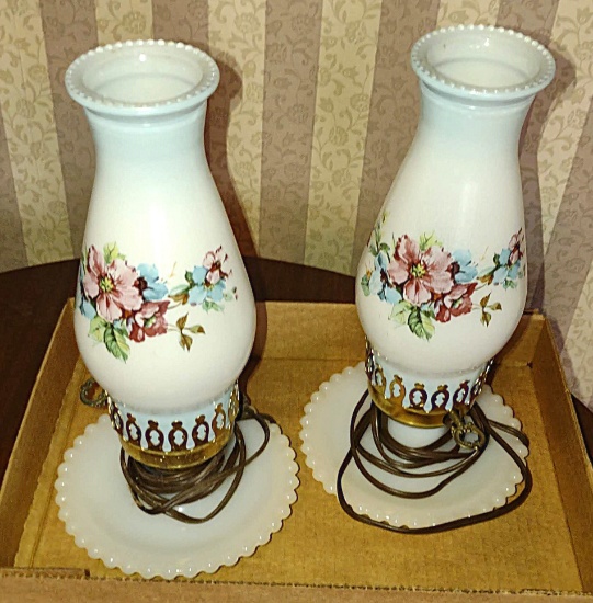 PAIR OF VINTAGE ELECTRIFIED LAMPS - PICK UP ONLY