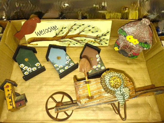 DECORATIVE ITEMS - PICK UP ONLY