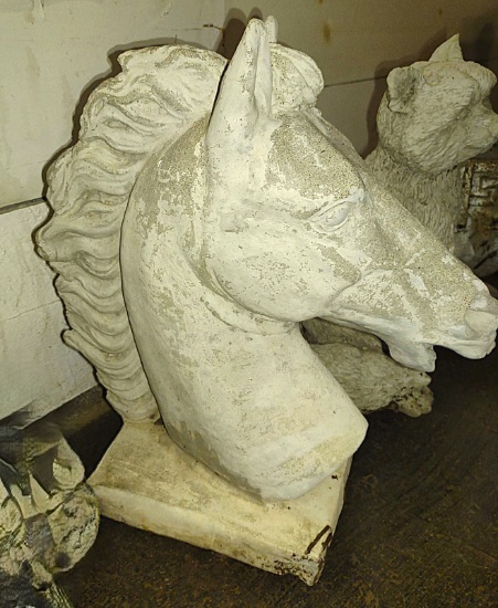 CONCRETE HORSE HEAD GARDEN STATUE - PICK UP ONLY