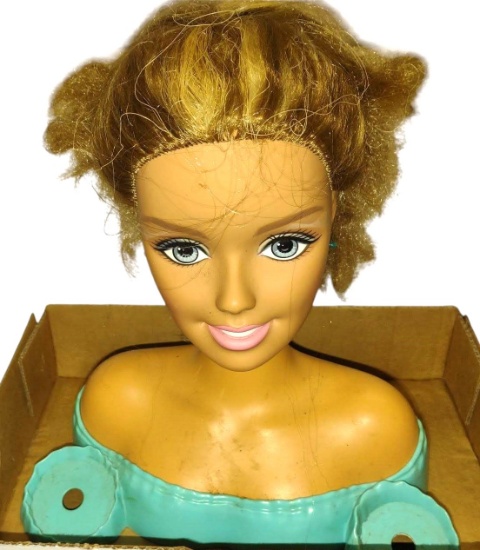 BARBIE STYLE HEAD - PICK UP ONLY