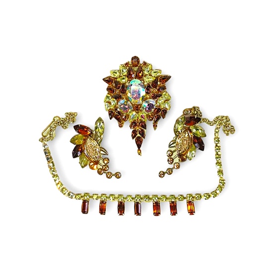 VINTAGE JUDY LEE CLIP EARRINGS, TRIFARI BROOCH, ETC.