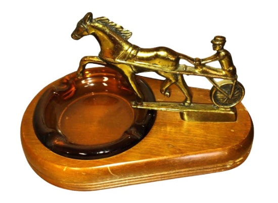VINTAGE ASHTRAY with SULKY & HORSE