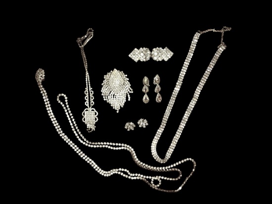 VINTAGE JEWELRY