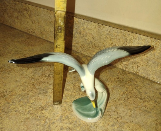 VINTAGE GOEBEL SEAGULL - PICK UP ONLY