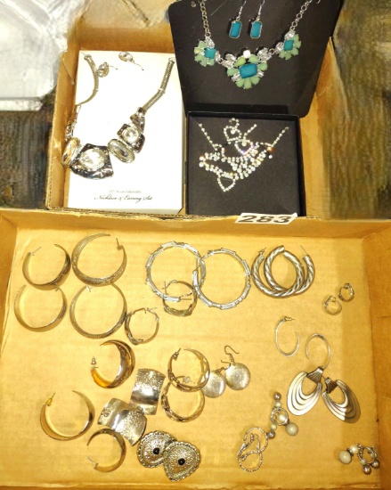 PIERCED EARRINGS & COSTUME JEWELRY