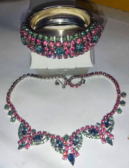 VINTAGE COSTUME JEWELRY