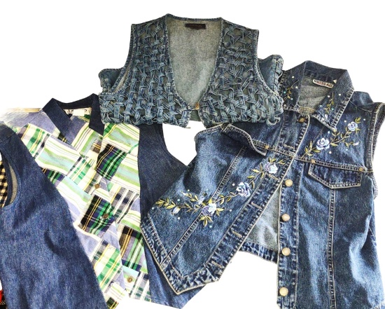 DENIM VESTS - SIZE MEDIUM