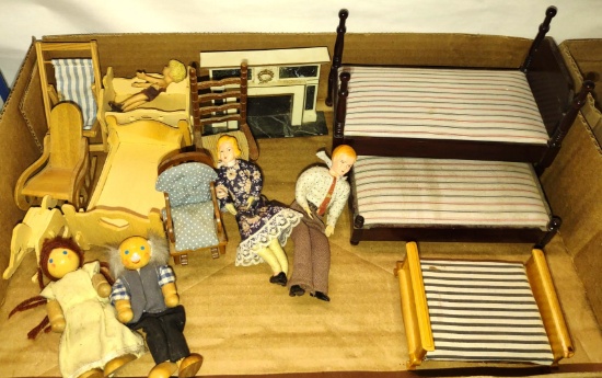 DOLL HOUSE FURNITURE