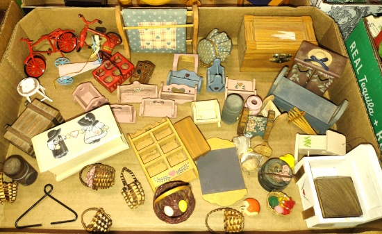 DOLL HOUSE ACCESSORIES