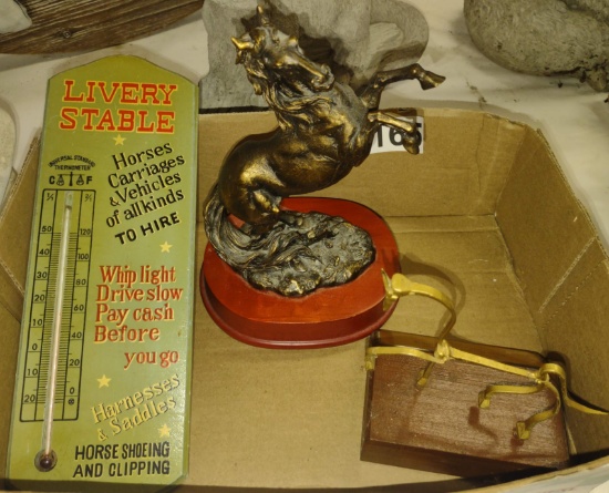 MISCELLANEOUS HORSE RELATED ITEMS - PICK UP ONLY