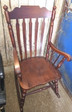 VINTAGE ROCKING CHAIR (NICE) - PICK UP ONLY