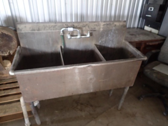 3 Compartment Stainless Steel Sink