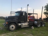2001 CH Mack Truck