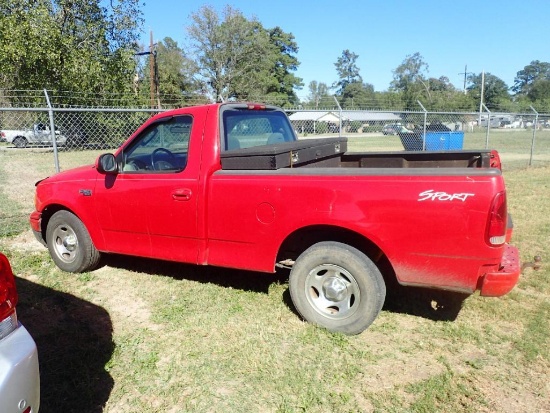 2002 Ford F-150 (Red)