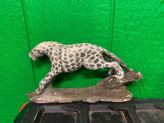 Stone Leopard Sculpture - Hand Carved in Zimbabwe