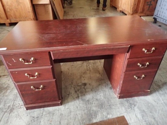 6-Drawer Cherry Wood Desk