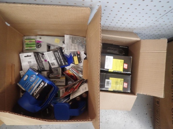 Misc Batteries and Hardware/Nails/Screws - Qty - 82