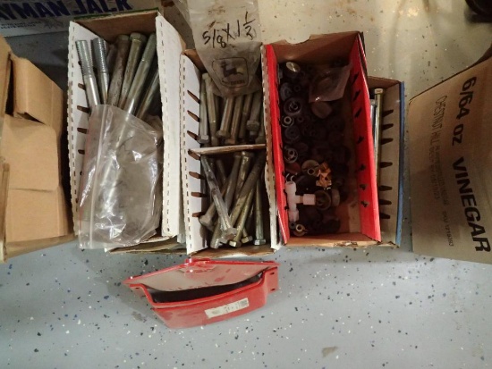 Misc Bolts and Knobs - Qty - 428