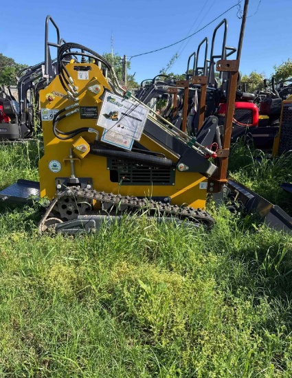 XG380 Mini Skid Steer Loader-Tracked