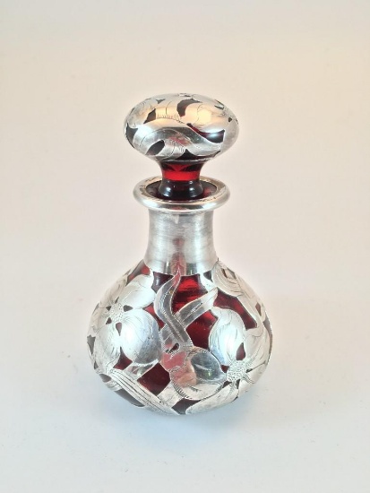 Beautiful Antique Sterling Silver Overlay Red Glass Perfume Bottle 1850-1940