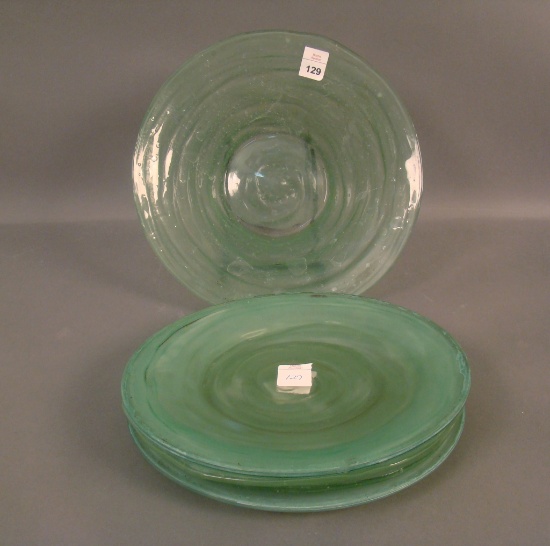 Five Pc Consolidated Catalonian Lot 4 Jade Green 8 1/2" Plates, One Jade Green 9 1/2" Flared Bowl