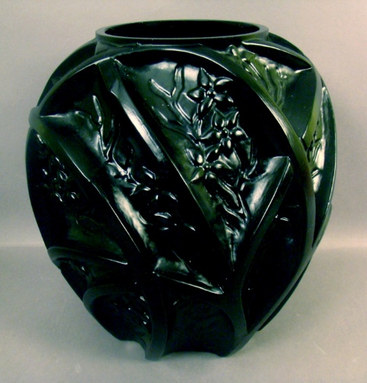 Consolidated Black Line 700 Vase Measures 10 1/2" Tall