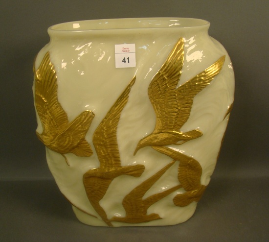 Consolidated Custard/Gold Seagulls Pillow Vase