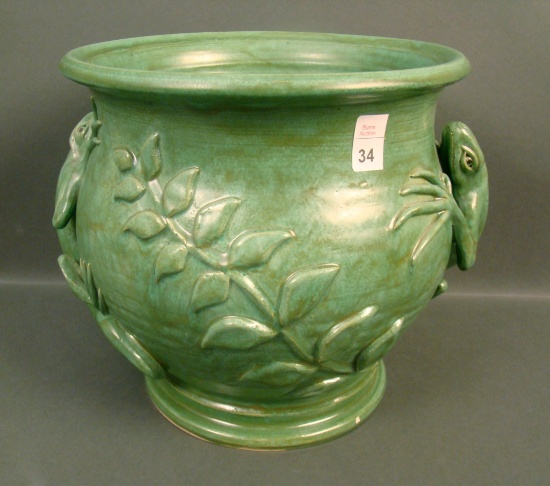 G.L. Howell Grn Glaze Lizard Vase