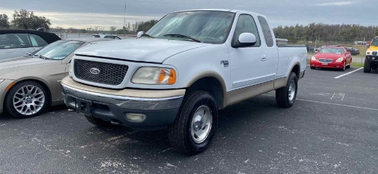 2000 FORD F150   VIN:  1FTRX18L3YNA42457   WHITE