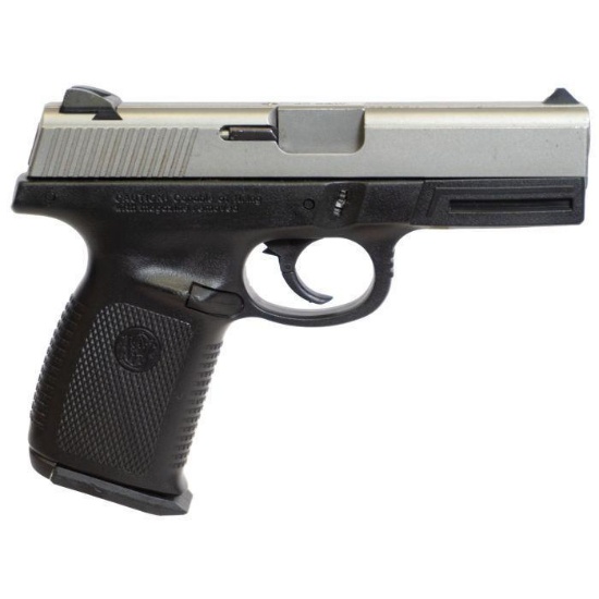 SMITH & WESSON SW40VE - .40 S&W