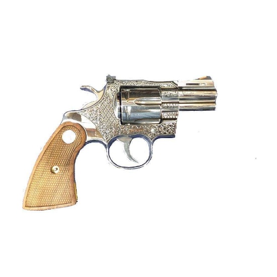 Colt - Python - .357 - 2.5in Historic Wood Medallion Grips Filigree Frame&Barr