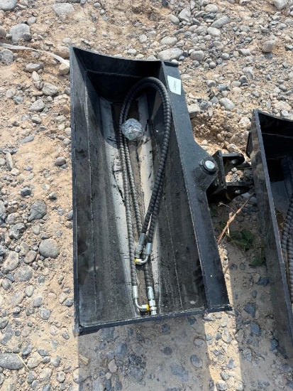 Unused FUTURE 32" Tilting Excavator Bucket for 13 Ton Excavators